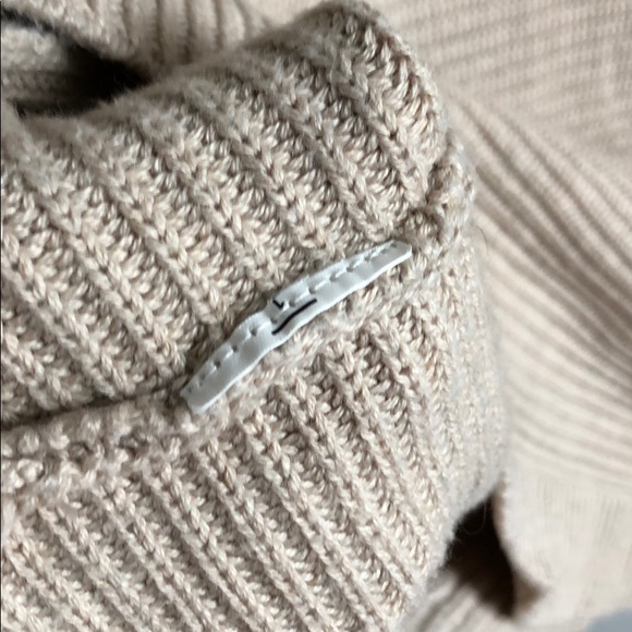 MICHAEL Michael Kors Oatmeal Knit Sweater - Picture 5 of 9